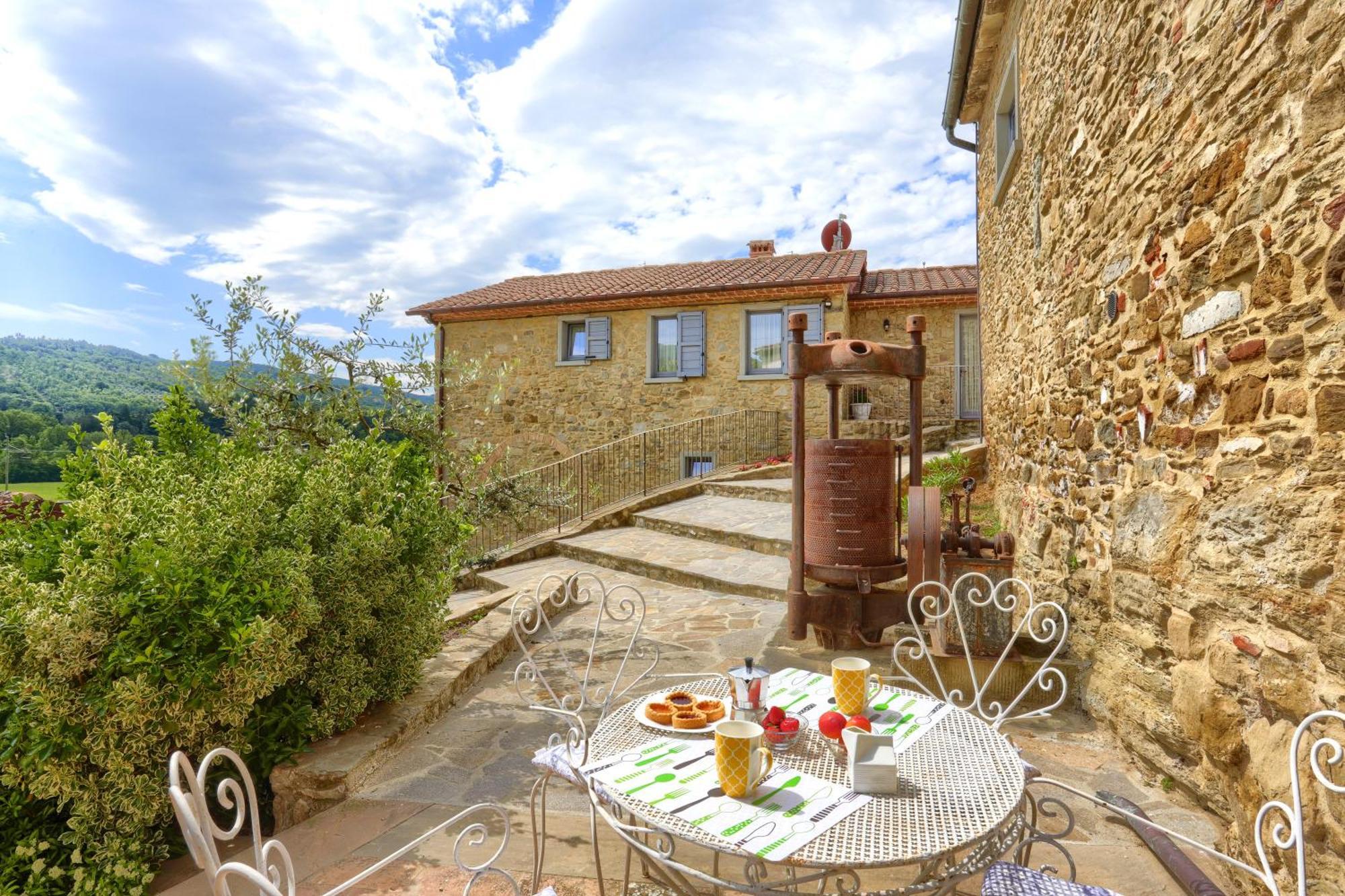 Baciano Azienda Agrituristico Venatoria Каполона Экстерьер фото